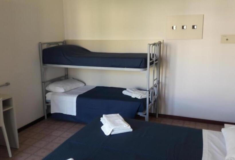 B&b   Meuble    Hotel  Cordiale