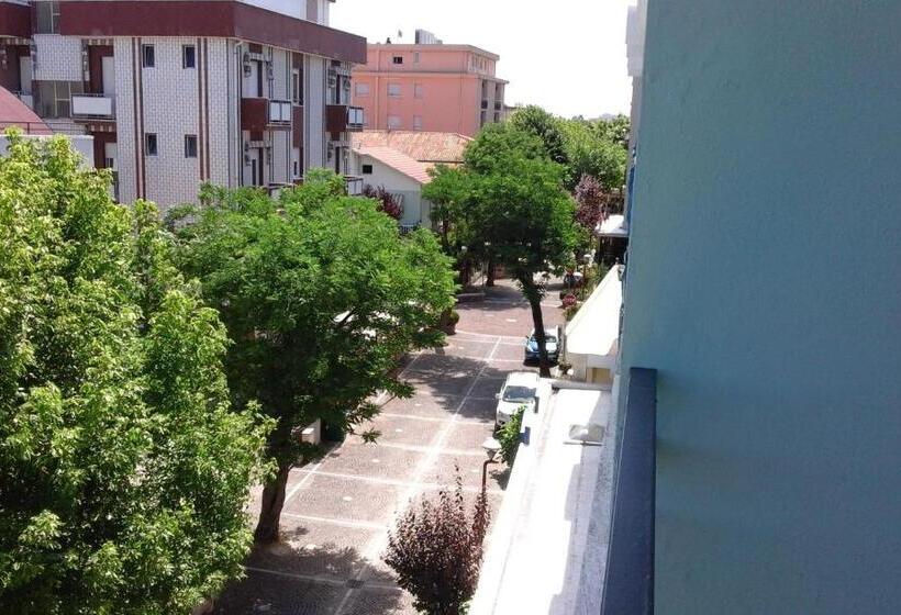 B&b   Meuble    Hotel  Cordiale