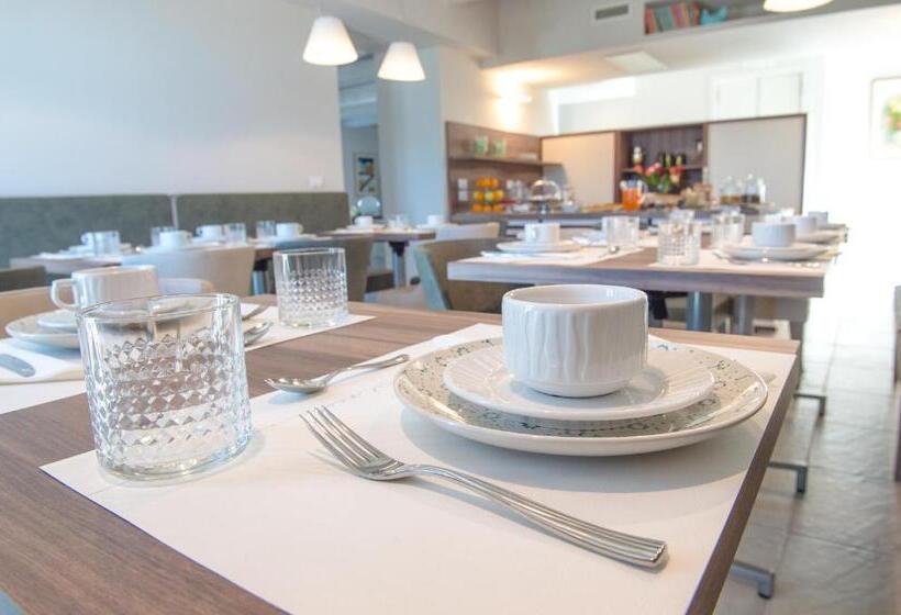 تختخواب و صبحانه Agromarino