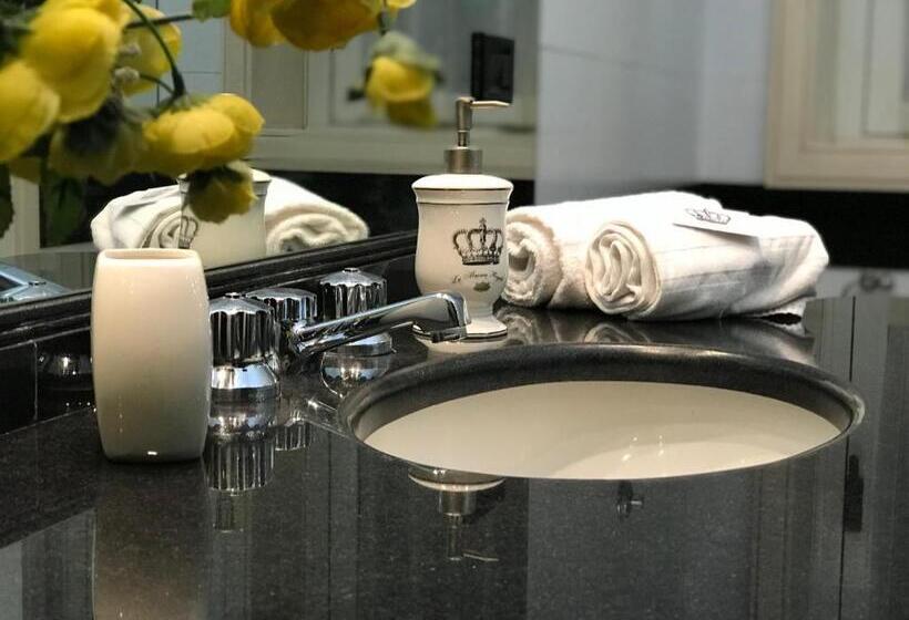 Bed and Breakfast La Maison Royale Bb