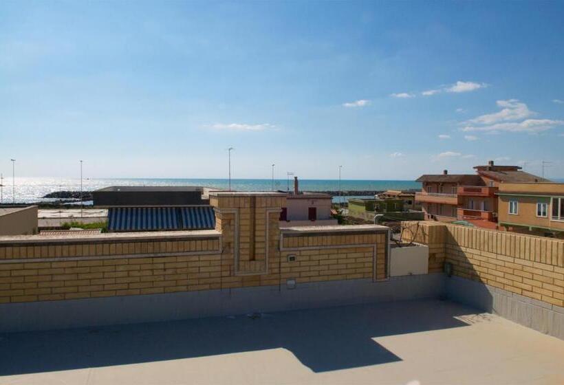 Bed and Breakfast La Maison Royale Bb