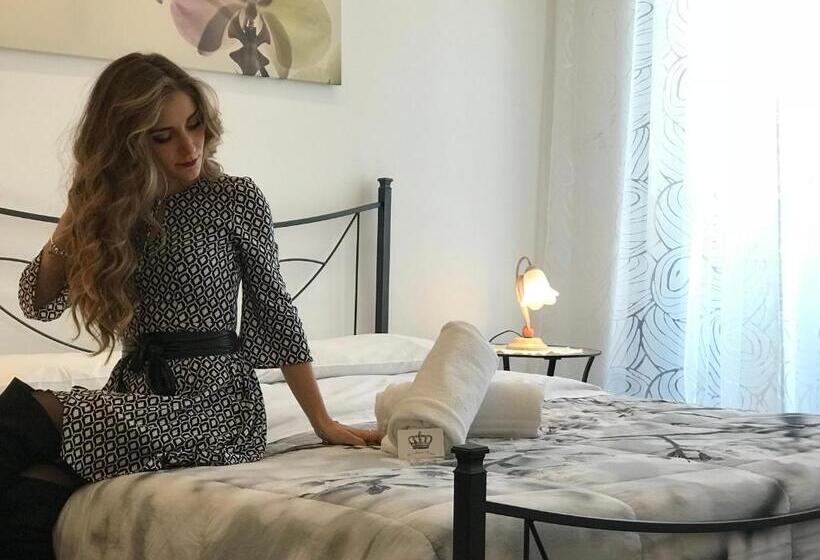 Bed and Breakfast La Maison Royale Bb