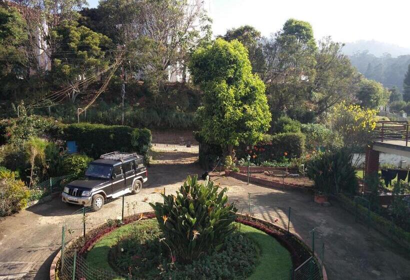 צימר Colonels Inn