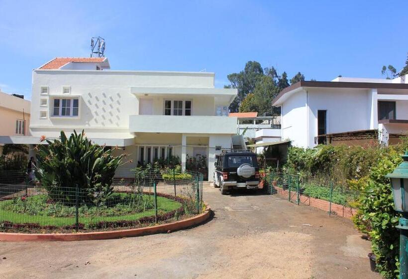 צימר Colonels Inn