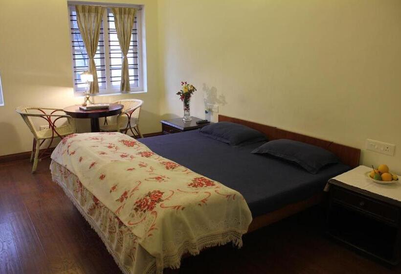 צימר Colonels Inn