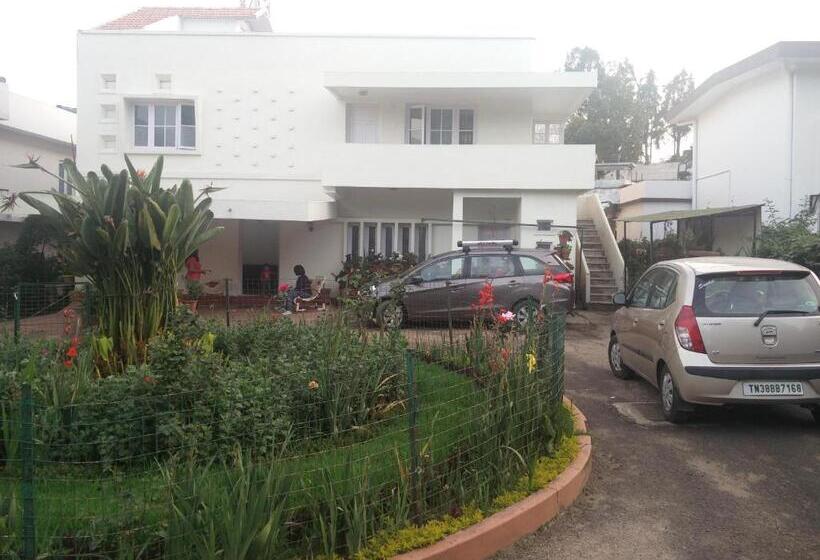 צימר Colonels Inn