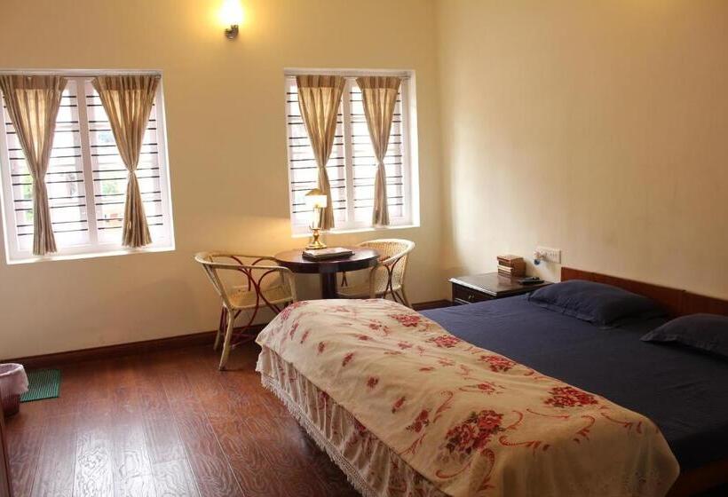 צימר Colonels Inn