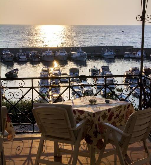 ベッドアンドブレックファースト Domus Sirenae