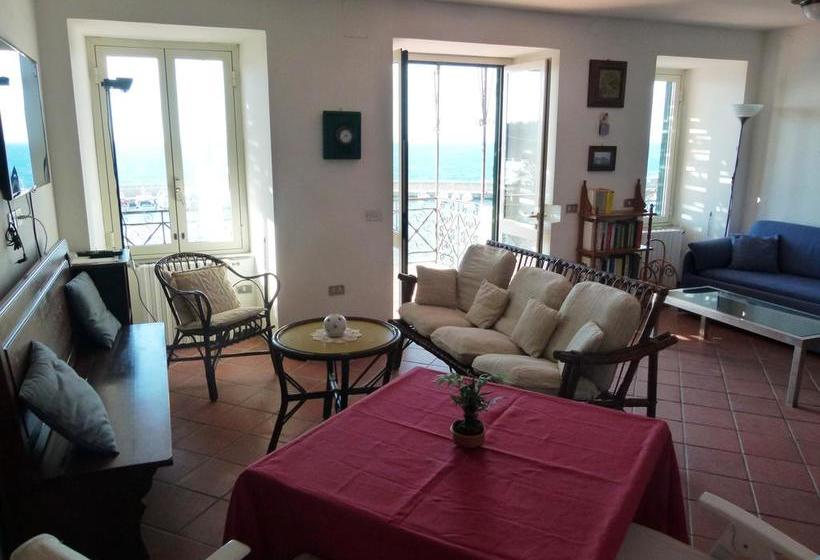 ベッドアンドブレックファースト Domus Sirenae