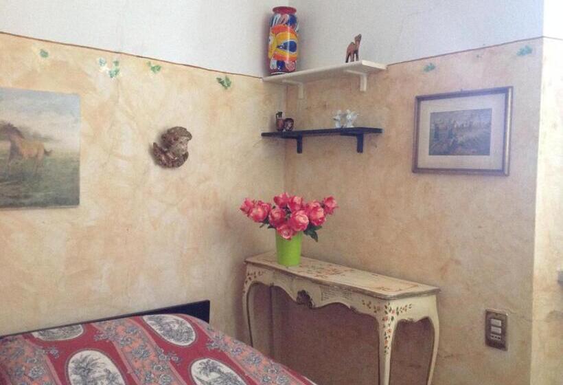 住宿加早餐  La Vecchia Quercia