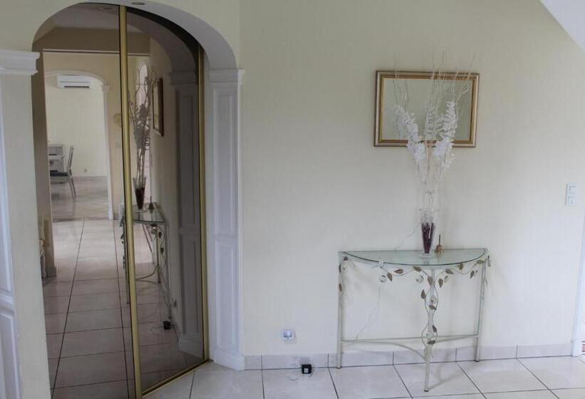 민박 Le Clos Des Roses