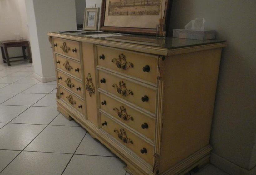 تختخواب و صبحانه Pixie Dixie & Moses Malone