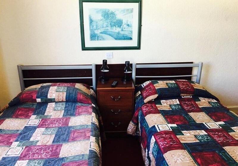 민박 The Bridge Inn