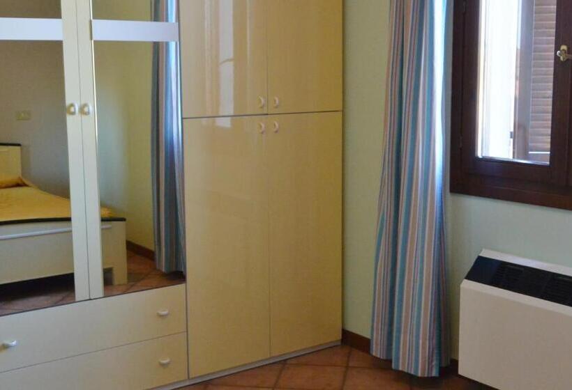 酒店 Albergo Escondido