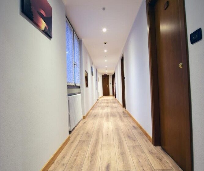 فندق Albergo Ristorante Orazio