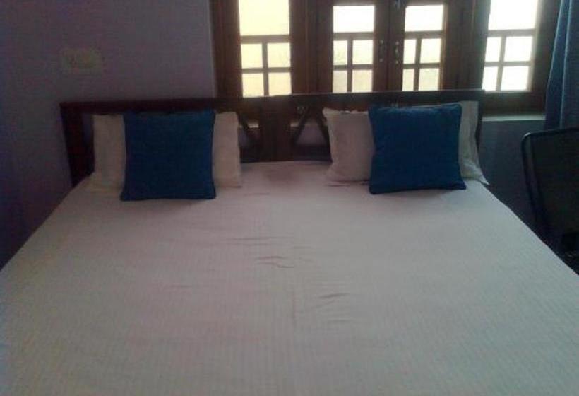 هتل Aravali Pushkar