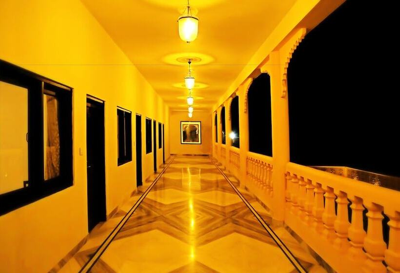 هتل Atulya Niwas, Udaipur