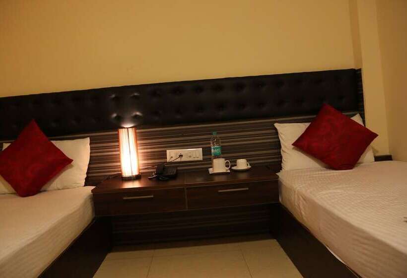 Отель Bashyam Park