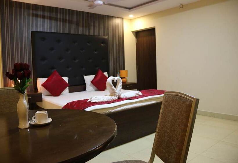 Отель Bashyam Park