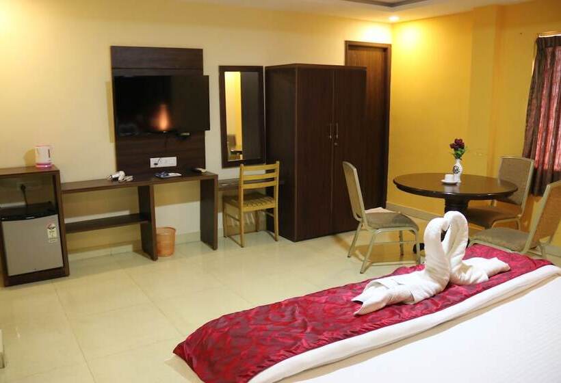 Отель Bashyam Park