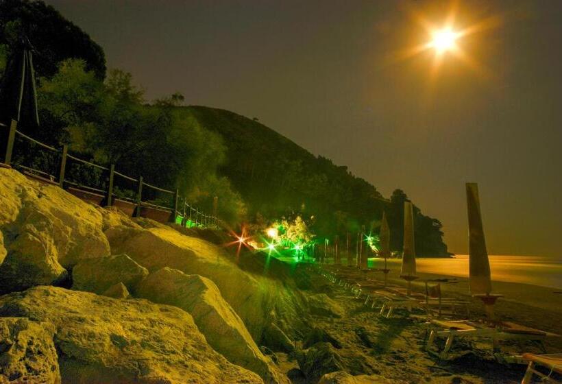 فندق Club Torre Capovento