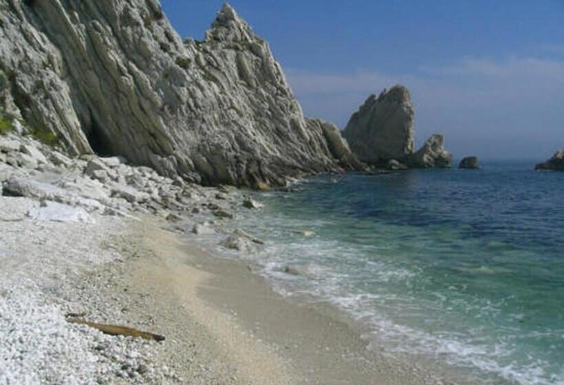 בית מלון כפרי Conero Camere