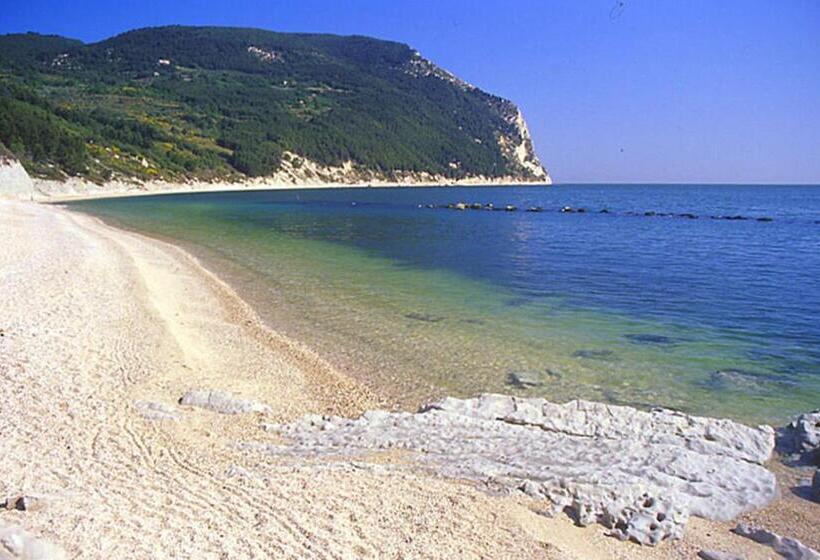 בית מלון כפרי Conero Camere