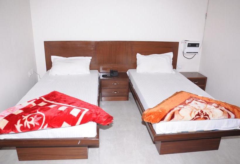 ホテル Capital O 25053  Devi Palace