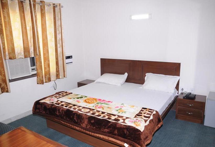 ホテル Capital O 25053  Devi Palace