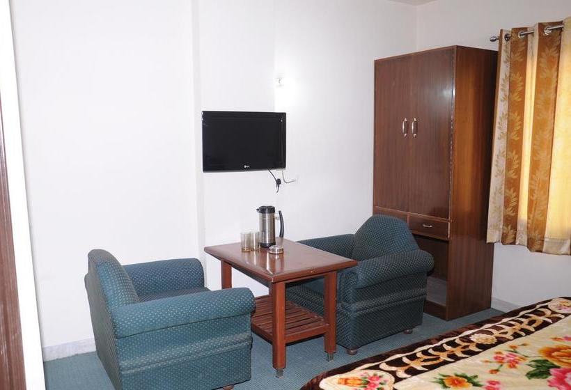 ホテル Capital O 25053  Devi Palace