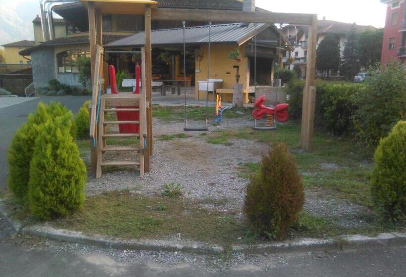 בית מלון כפרי Franini