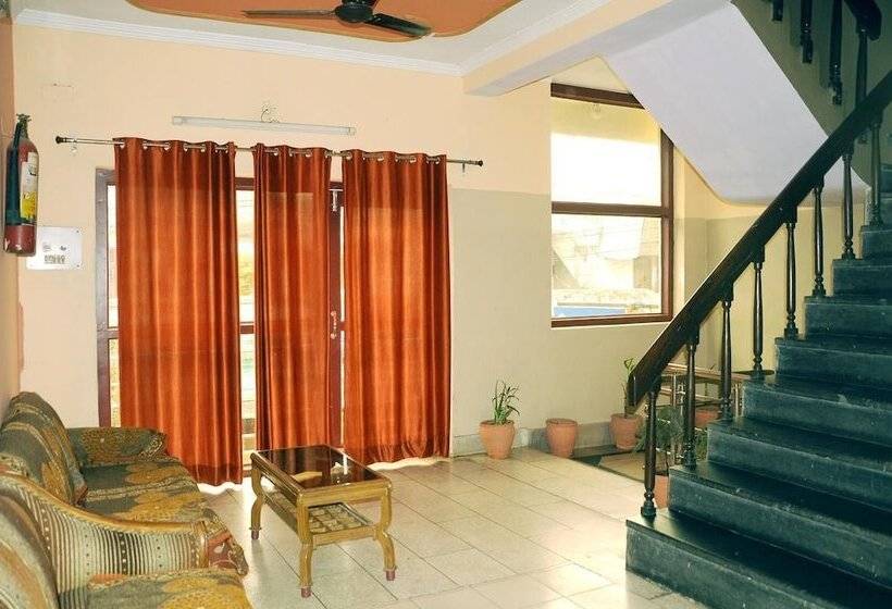 בית מלון כפרי Golden