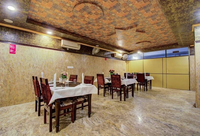 ホテル Grand Akshay