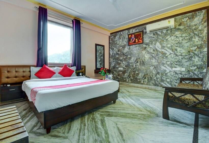 ホテル Grand Akshay