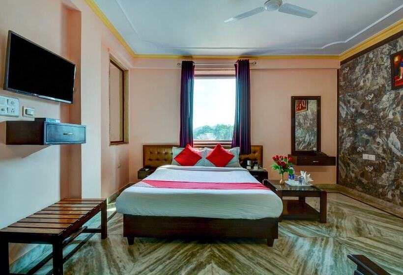 ホテル Grand Akshay