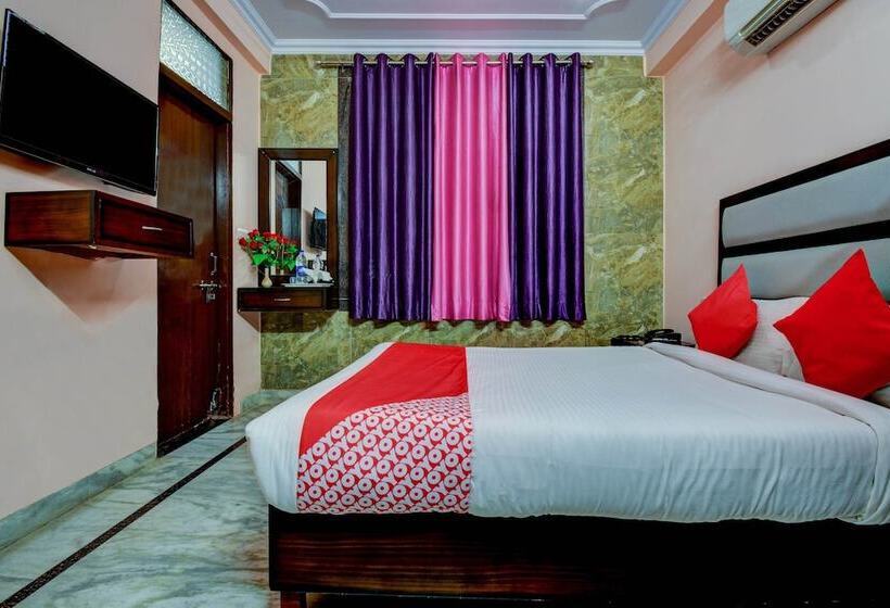 ホテル Grand Akshay