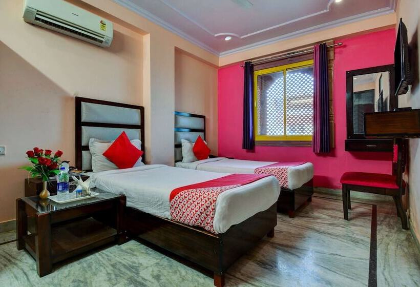 ホテル Grand Akshay