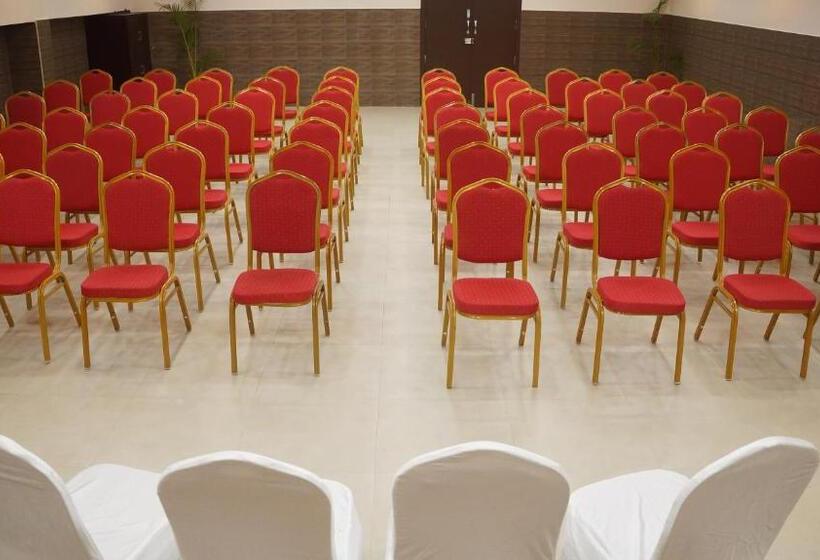 هتل Kani Residency