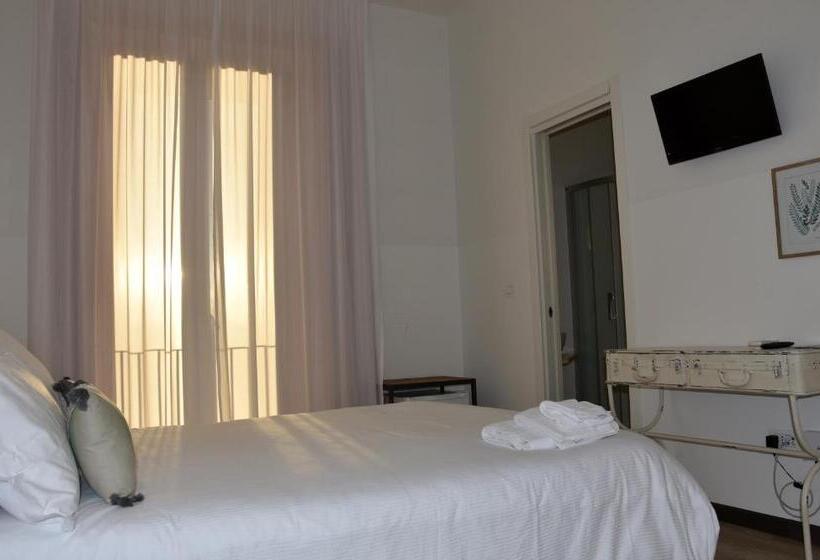 هتل La Casa Nel Borgo Antico