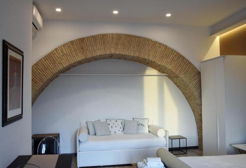 هتل La Casa Nel Borgo Antico