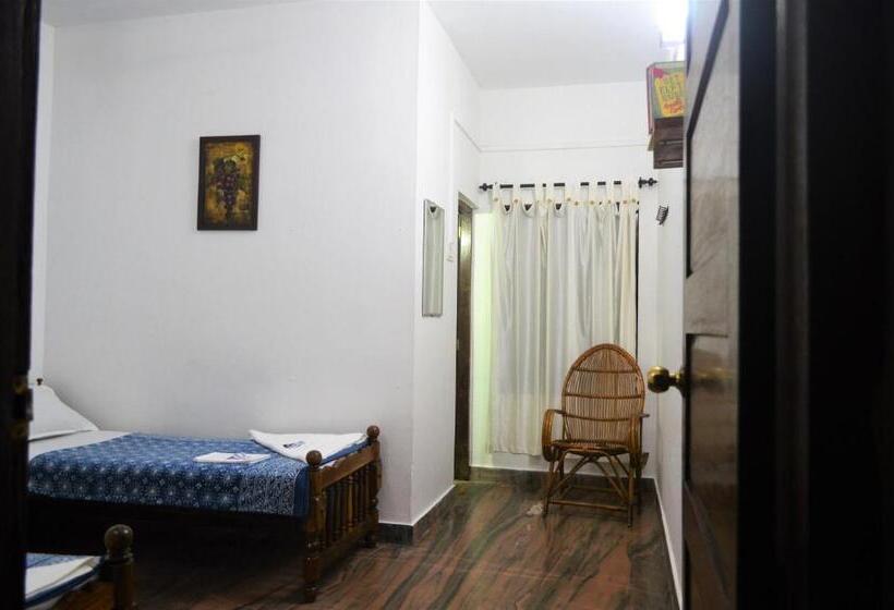 هتل Panchavadi Ayurvedic Beach Resort