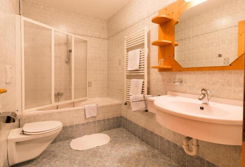 בית מלון כפרי Rosenheim