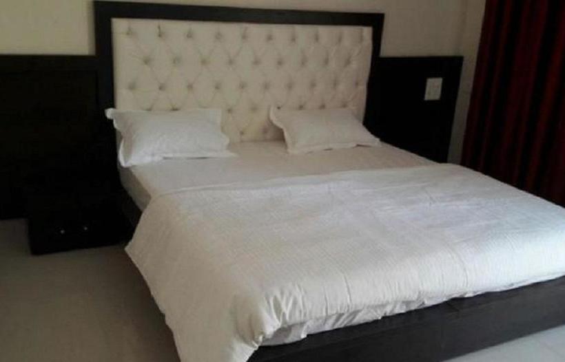 Отель Sun Set Cafe