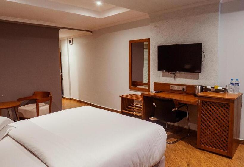 فندق Tanga Beach Resort & Spa