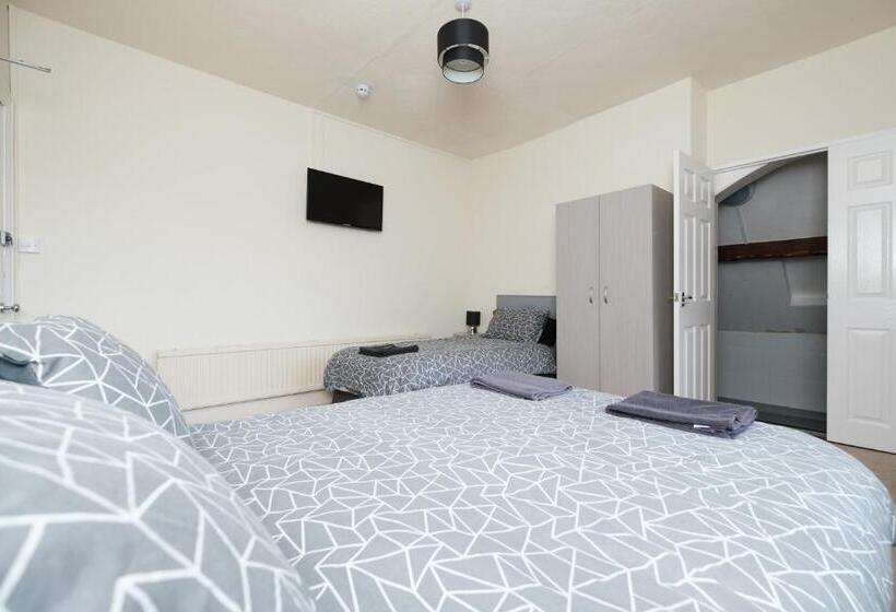 호텔 The Pickering Park