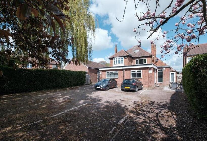 호텔 The Pickering Park