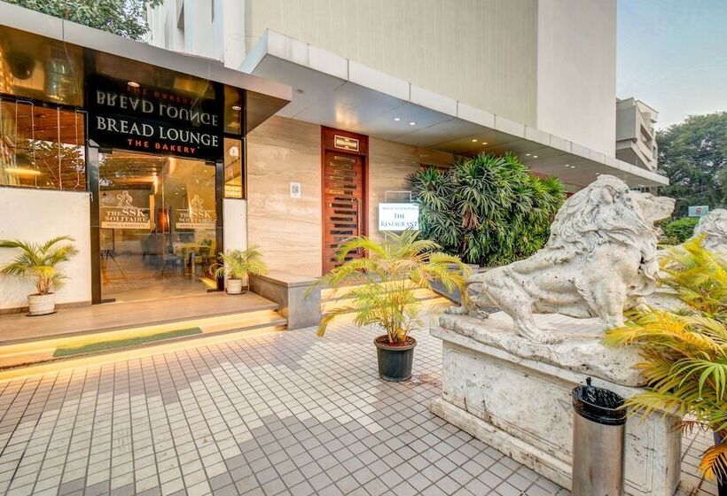 The Ssk Solitaire Hotel & Banquets