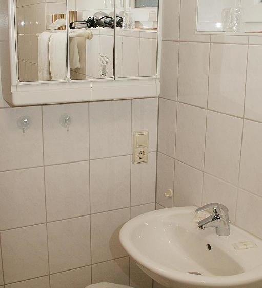 בית מלון כפרי Zur Loreley   Garni