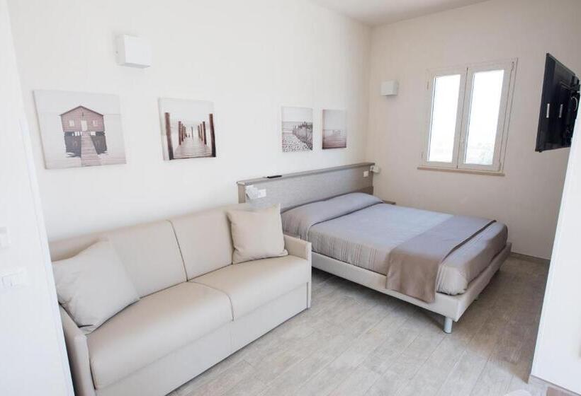 La Blanca Resort & Spa