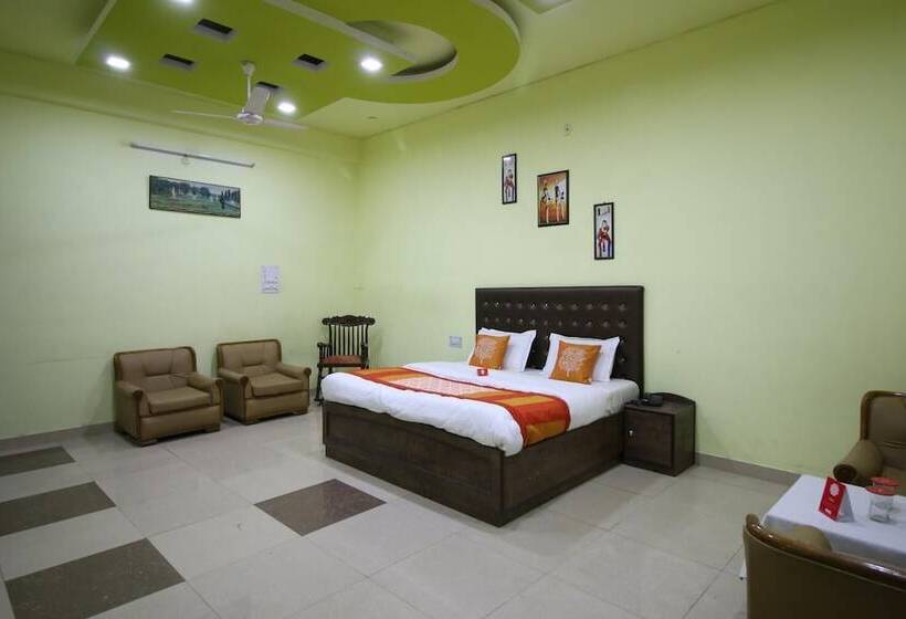 Motel Divine International